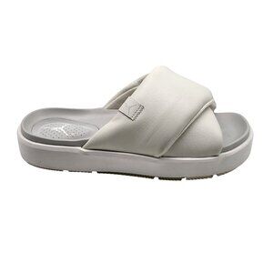 Nike Jordan Womens White Slide Sandals Size 8 Lightweight Comfort & Durable Sole